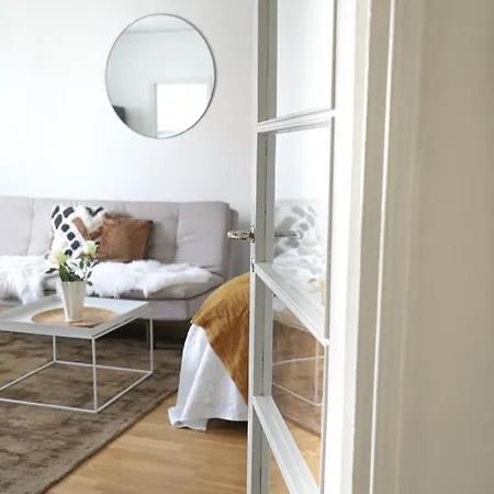 Studio-joki - Valoisa Asunto Keskustassa *